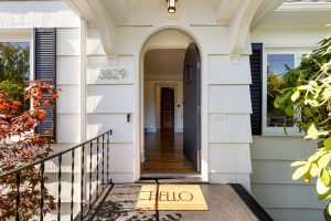 3829 45th ave sw Seattle, WA 98116