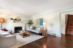 3829 45th ave sw Seattle, WA 98116
