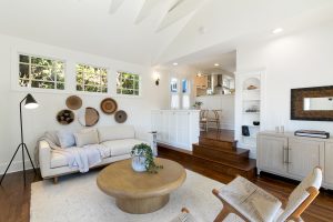3829 45th ave sw Seattle, WA 98116