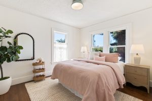 3829 45th ave sw Seattle, WA 98116