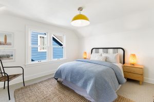 3829 45th ave sw Seattle, WA 98116
