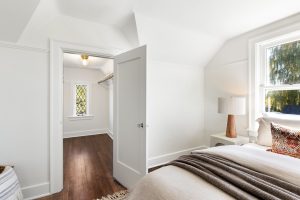 3829 45th ave sw Seattle, WA 98116