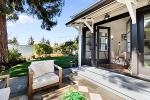 3829 45th ave sw Seattle, WA 98116