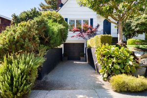 3829 45th ave sw Seattle, WA 98116