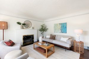 3829 45th ave sw Seattle, WA 98116