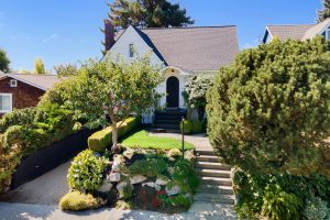 3829 45th ave sw Seattle, WA 98116